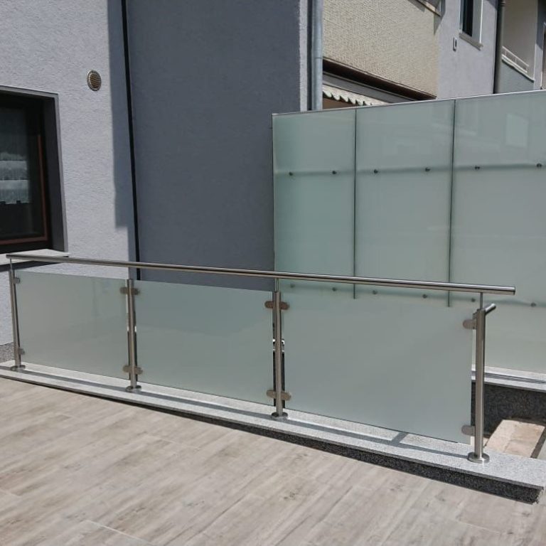 Unsere Leidenschaft für Edelstahl und Metallbau zeigt sich in jedem Objekt, das wir realisieren.
Wir bieten maßgeschneiderte Lösungen an, d